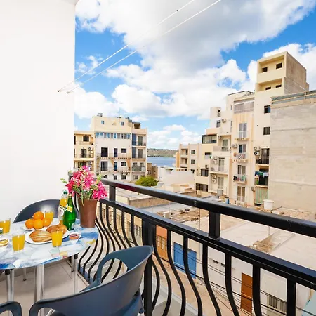 Seashells 2 Bedroom With Terrace, Just Off The Bugibba Promenade - By Getwaysmalta Apartment *