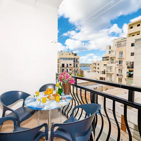 Apartment Seashells 2 Bedroom With Terrace, Just Off The Bugibba Promenade - By Getwaysmalta *