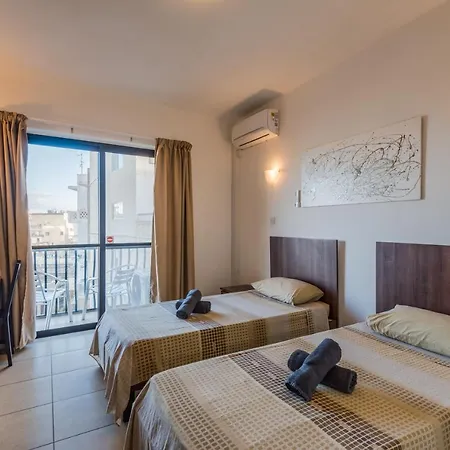 Apartment Seashells 2 Bedroom With Terrace, Just Off The Bugibba Promenade - By Getwaysmalta *