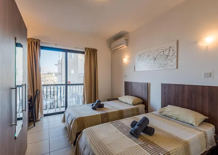 Apartament Seashells 2 Bedroom With Terrace, Just Off The Bugibba Promenade - By Getwaysmalta *